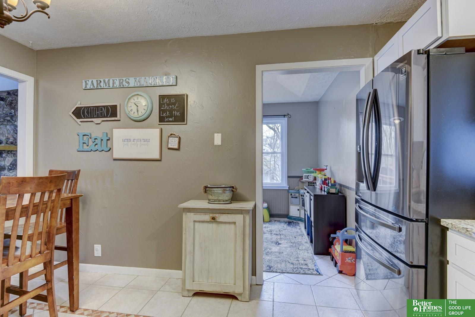 3735 Lawnwood Drive