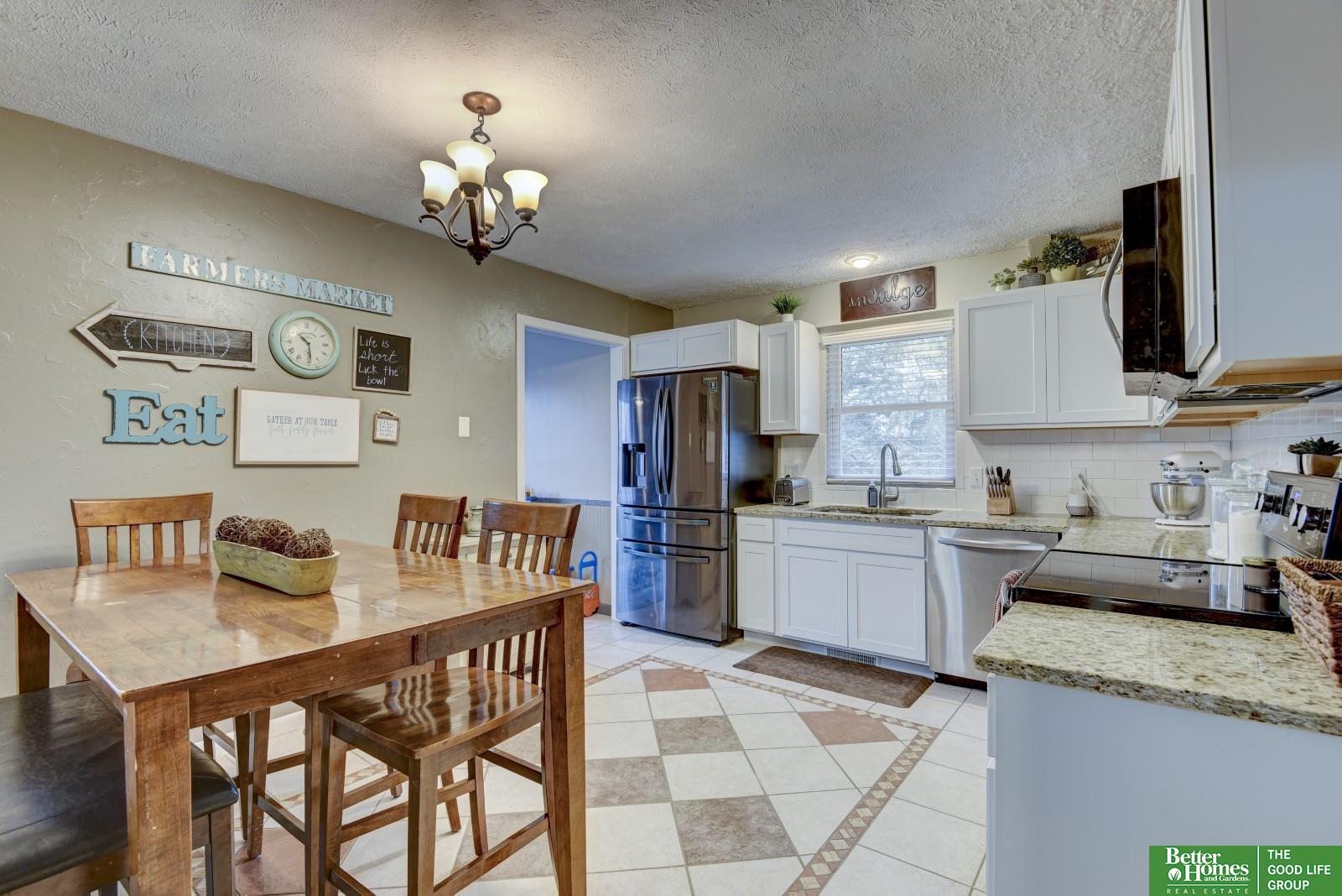 3735 Lawnwood Drive