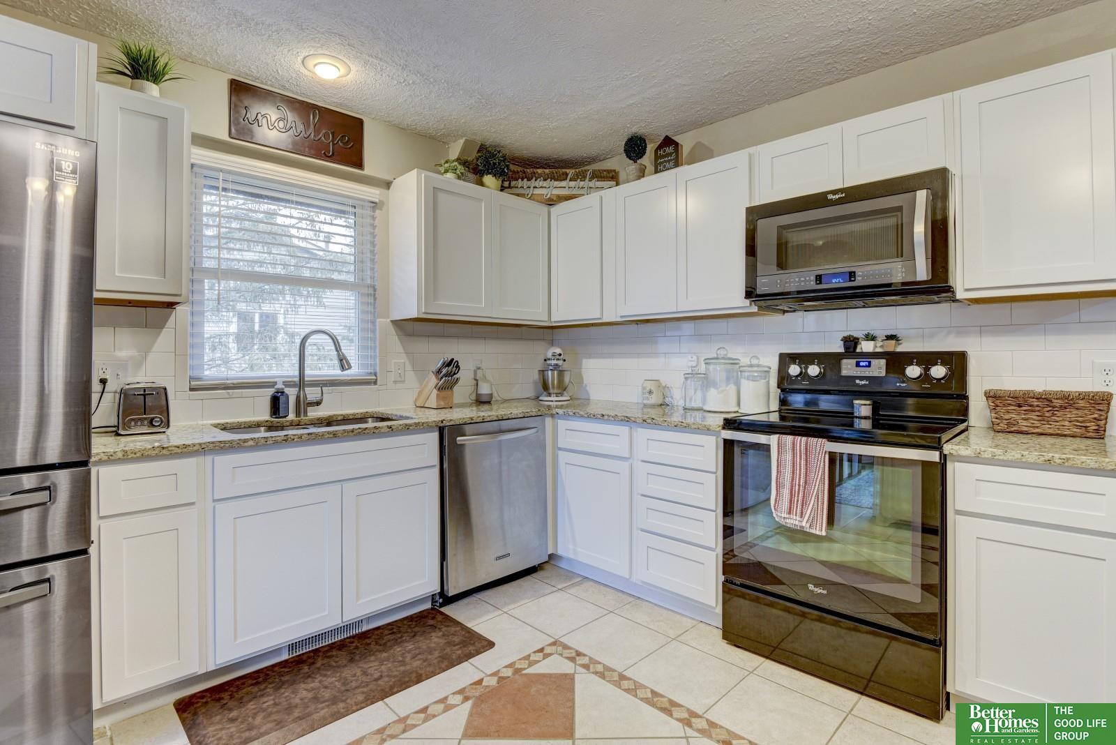 3735 Lawnwood Drive