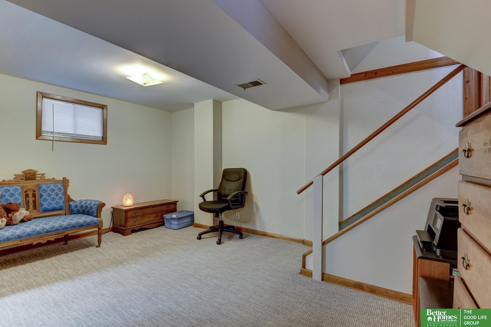 12 Wenwood Circle