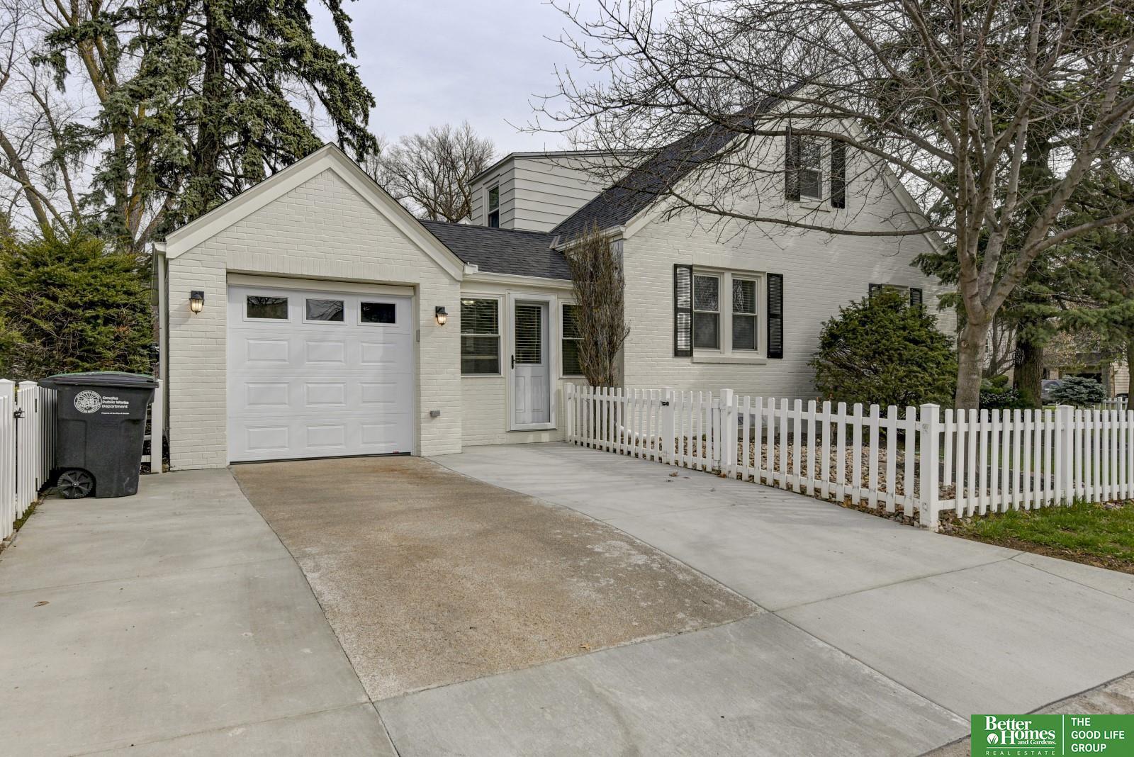 1602 N 52 Street