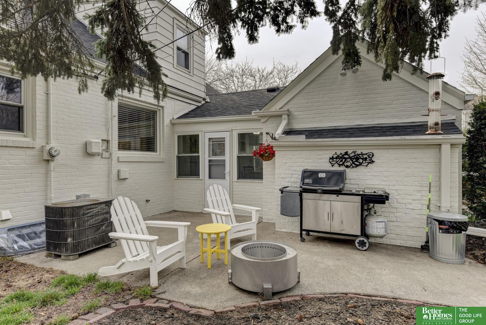 1602 N 52 Street