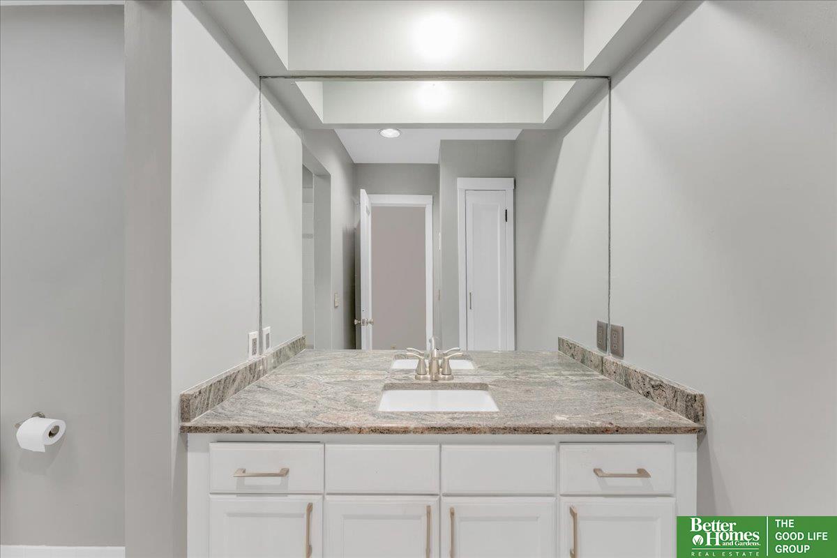 1208 Howard Street # 4