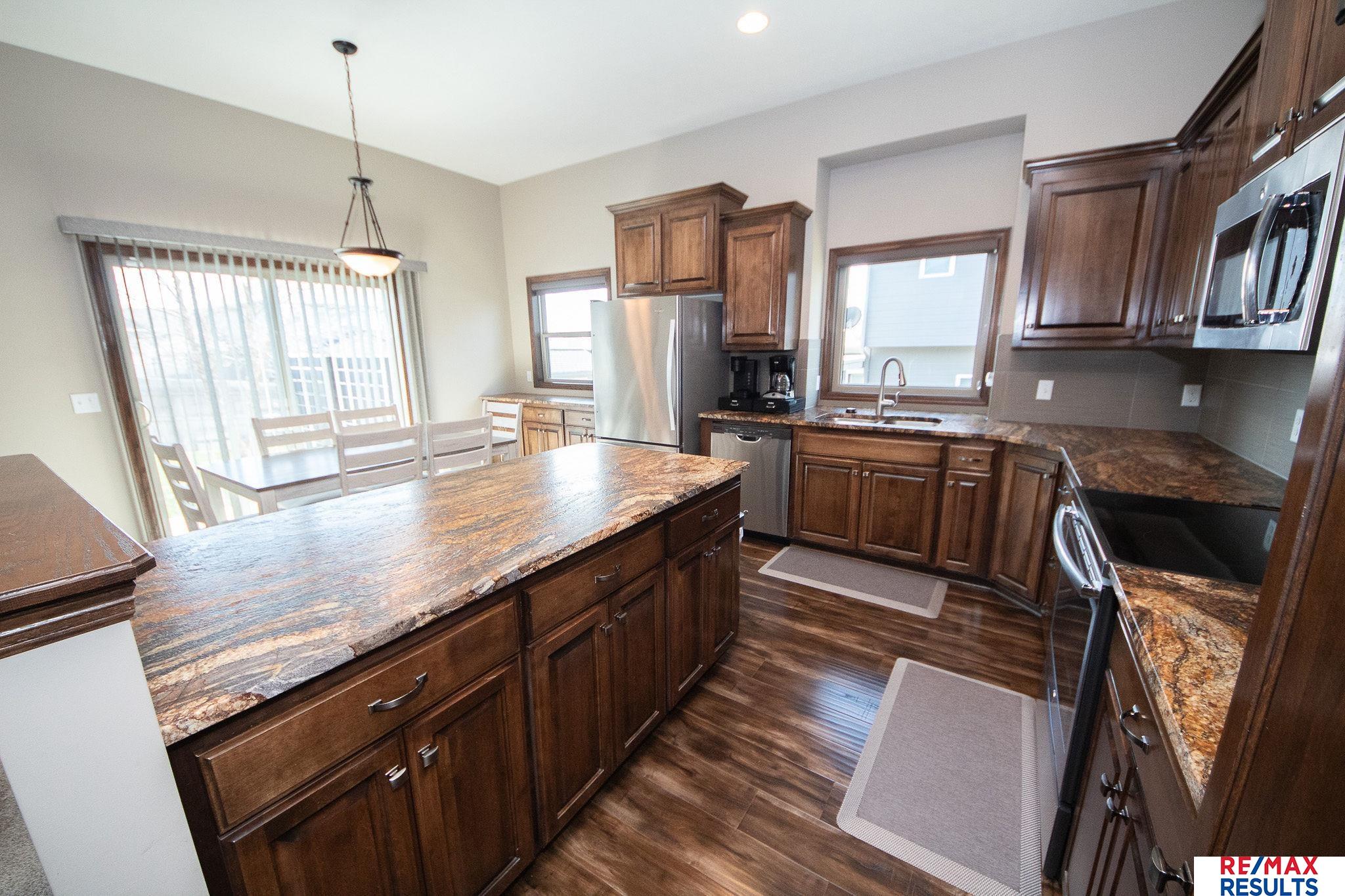 121 Broken Arrow Circle