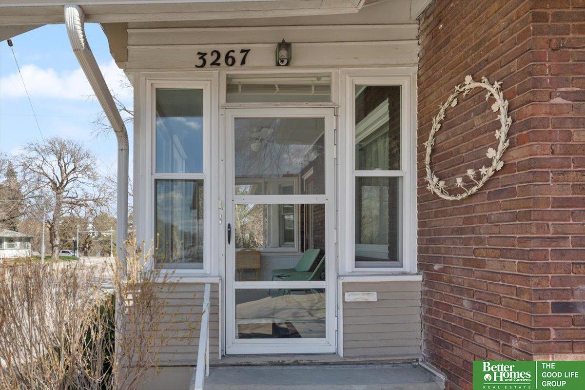 3267 Center Street
