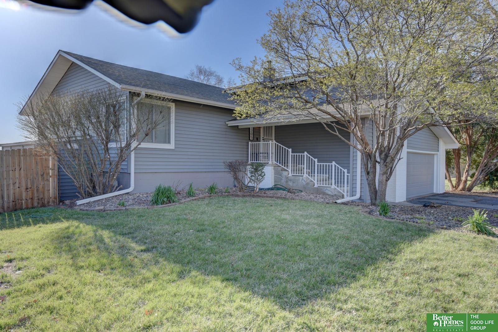 1205 N 145 Plaza