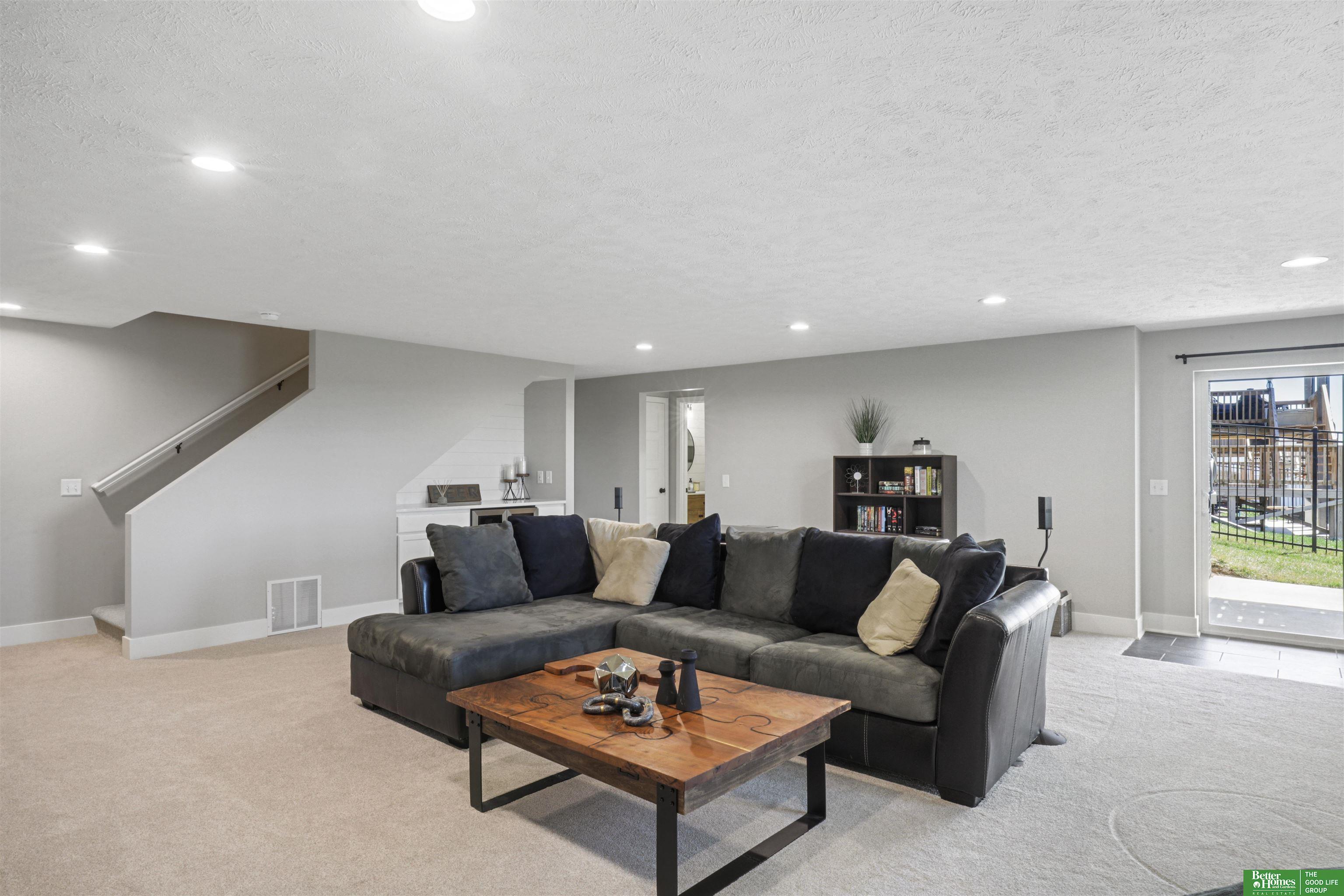 8034 Kilpatrick Parkway