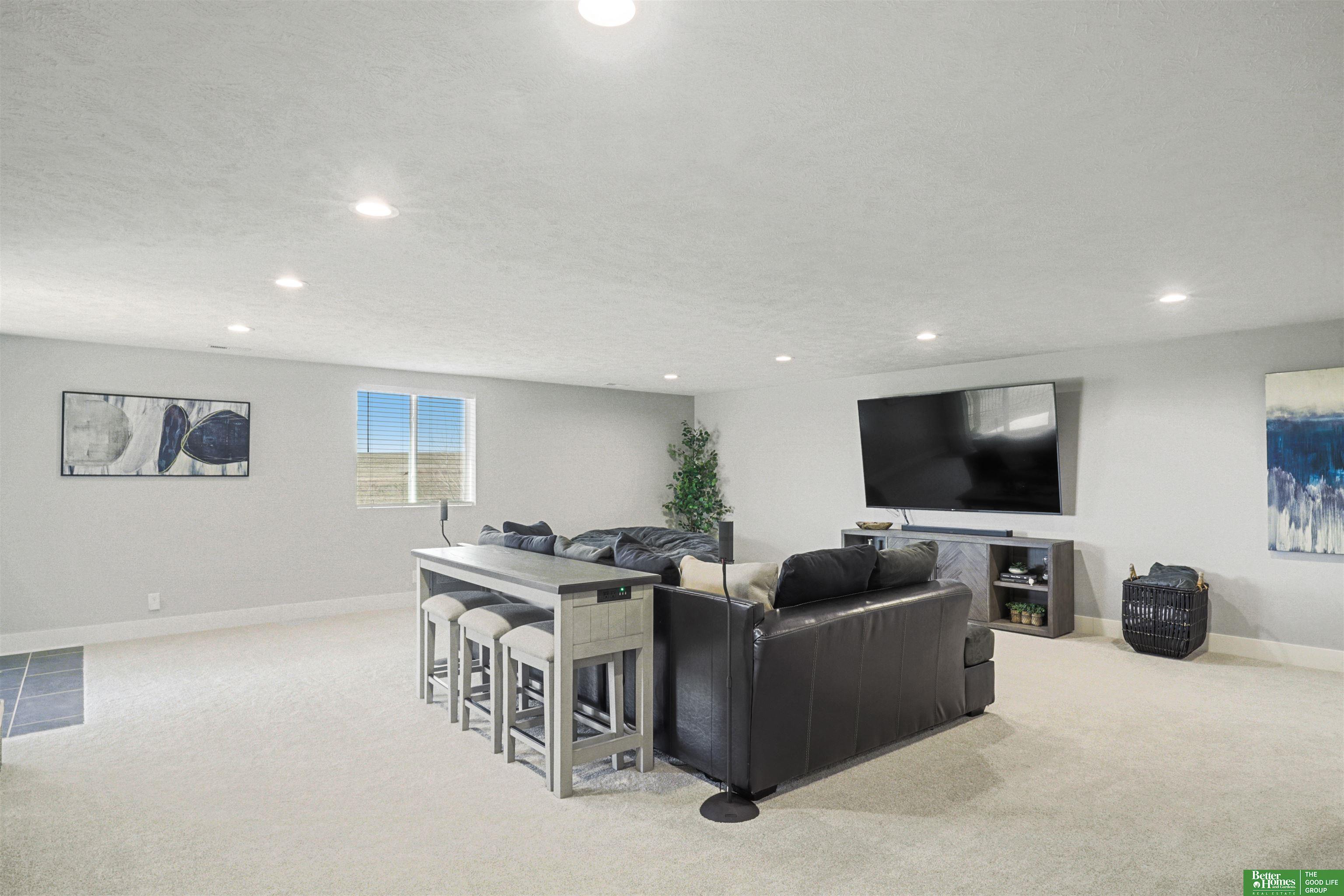 8034 Kilpatrick Parkway