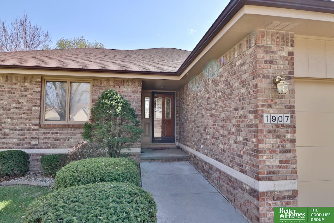 1907 Skyhawk Avenue