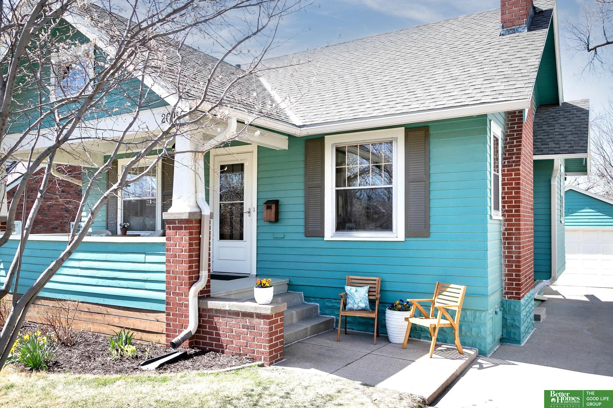 2016 N 50th Avenue