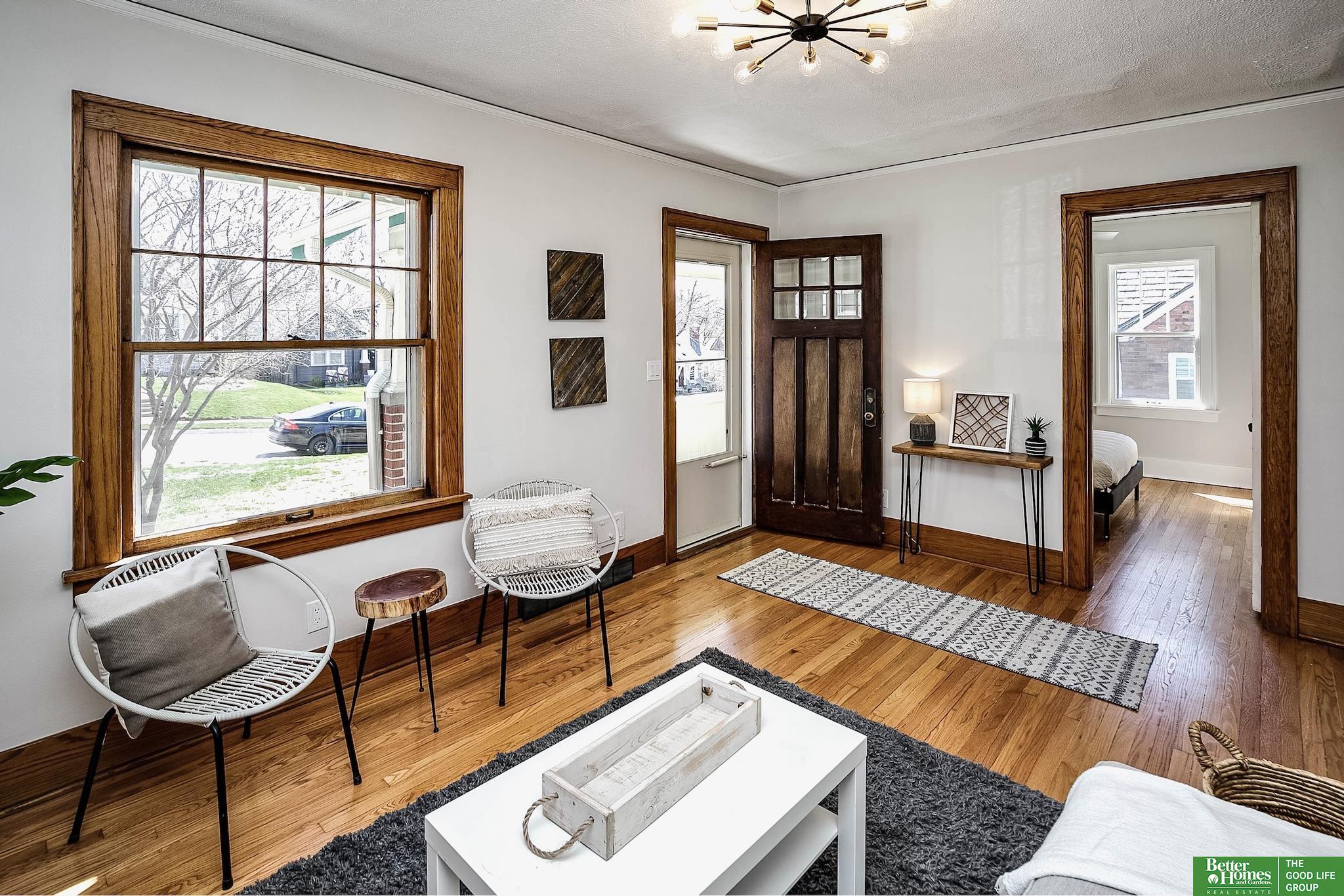 2016 N 50th Avenue