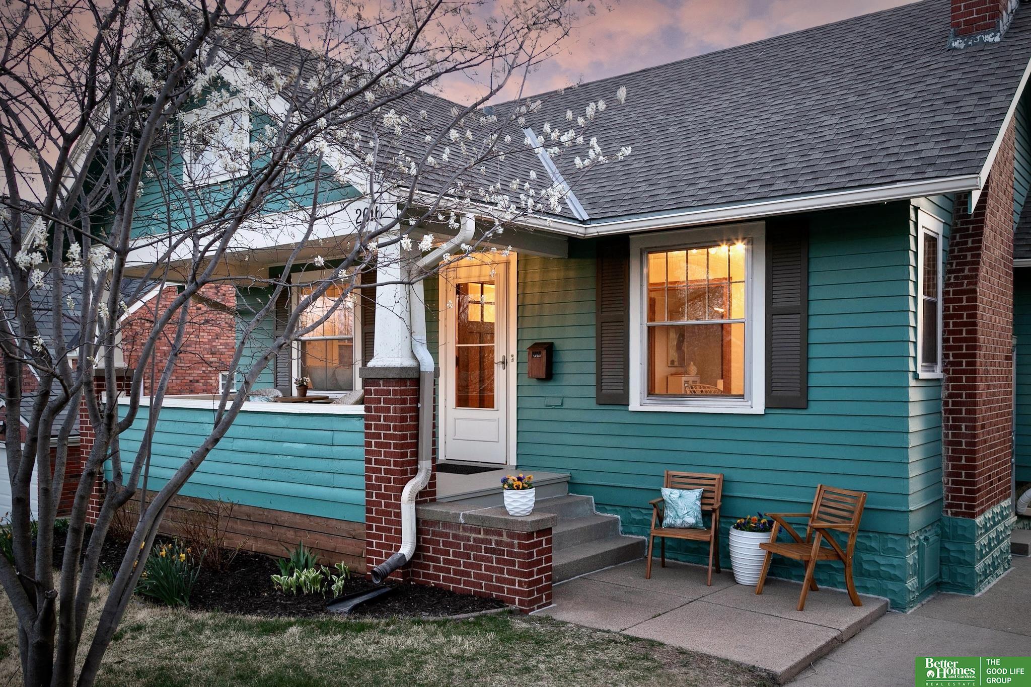 2016 N 50th Avenue