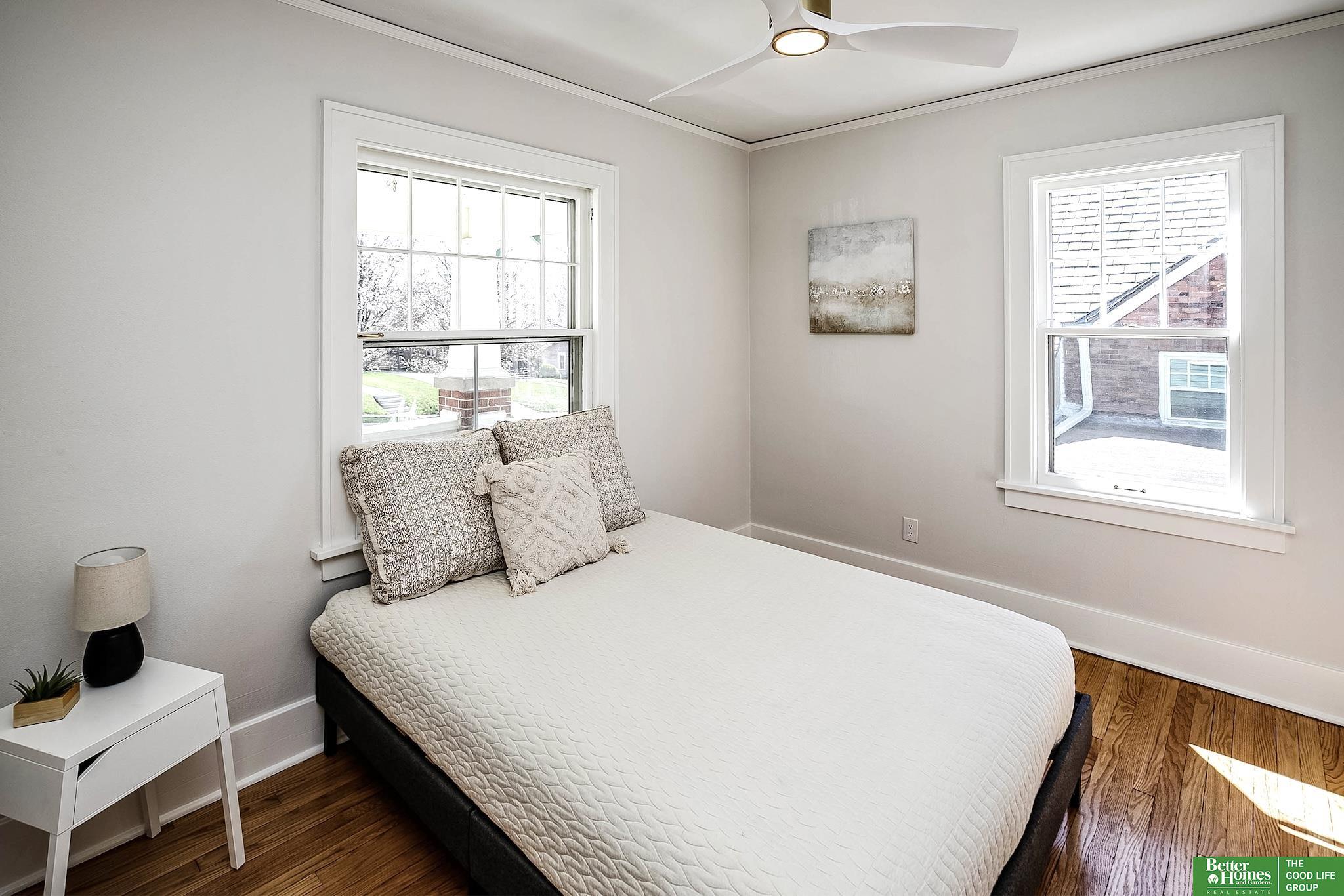 2016 N 50th Avenue