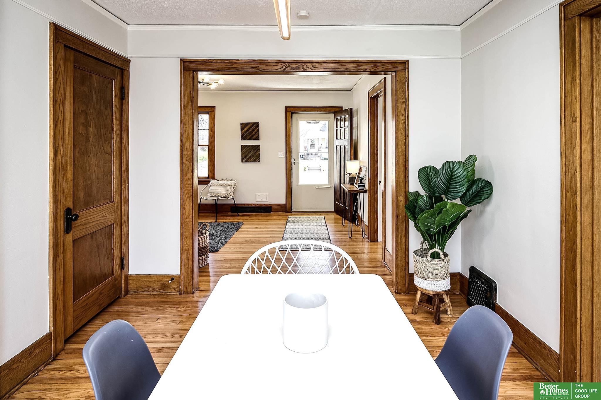 2016 N 50th Avenue