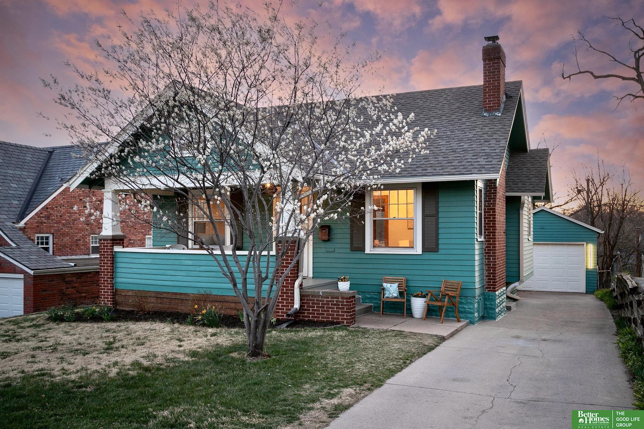 2016 N 50th Avenue