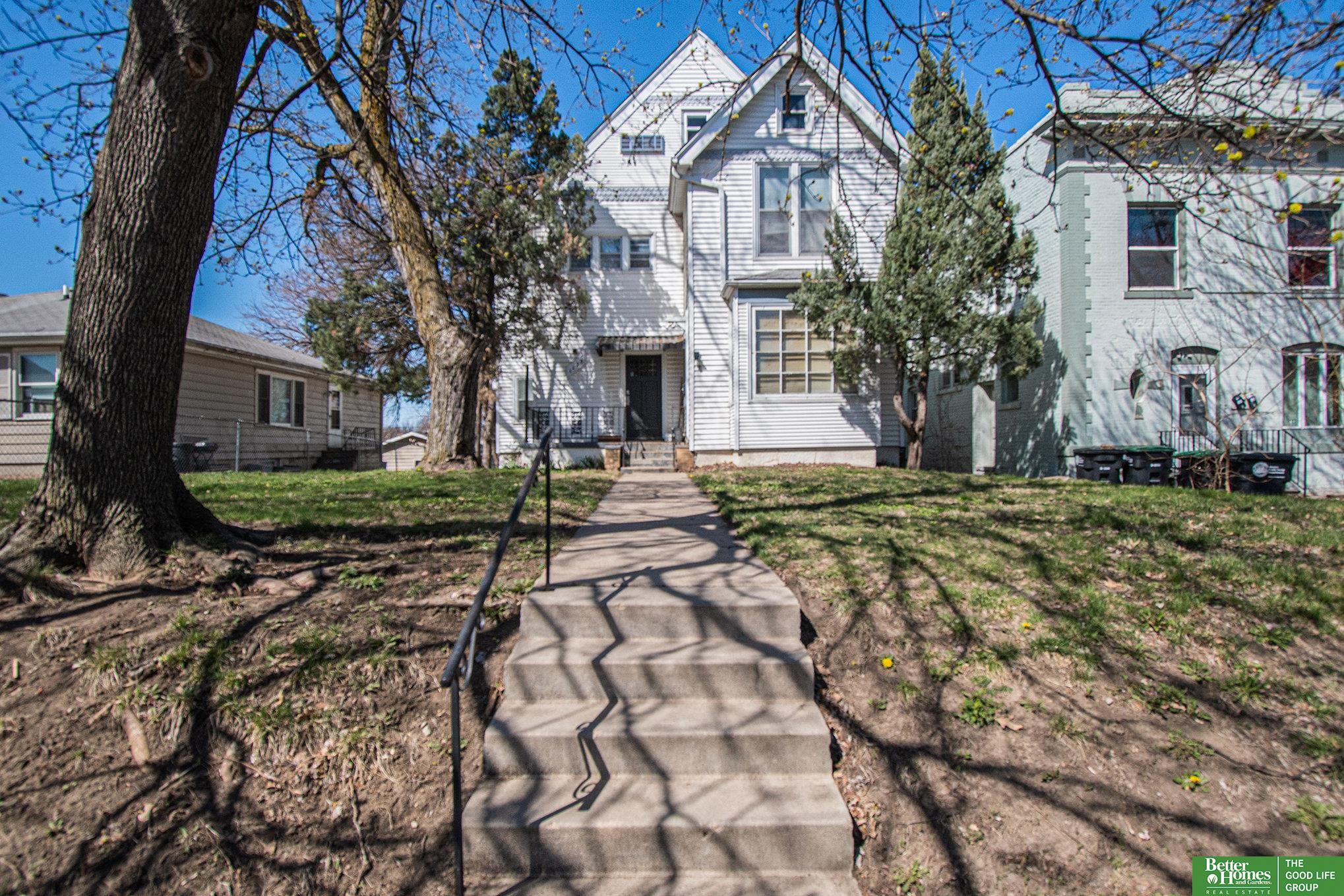 1122 S 32 Street