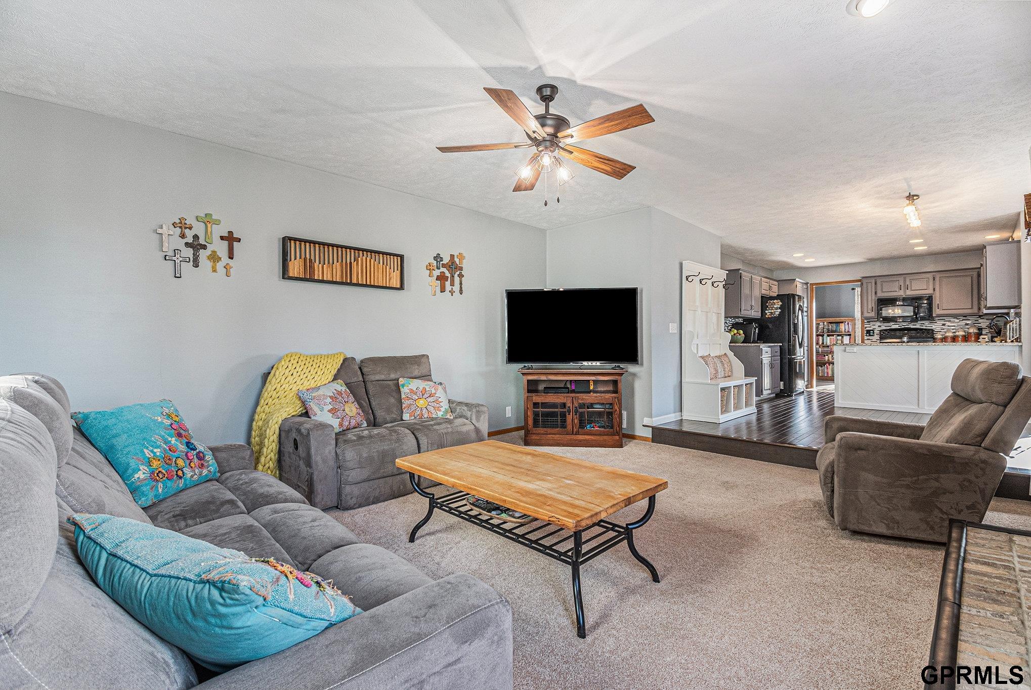 4605 Aspen Circle