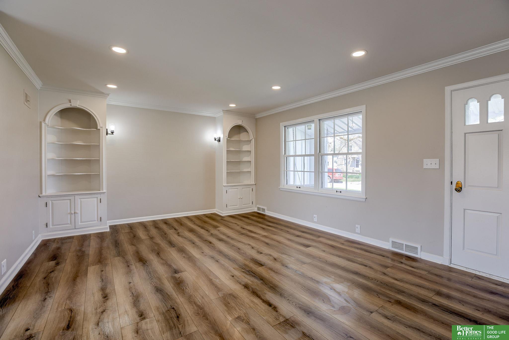 2041 Front Street