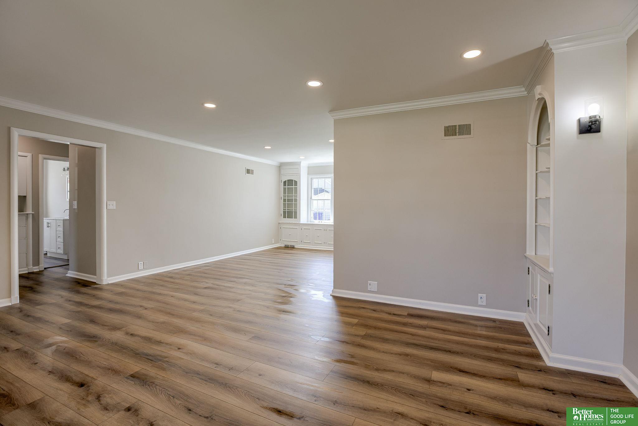 2041 Front Street