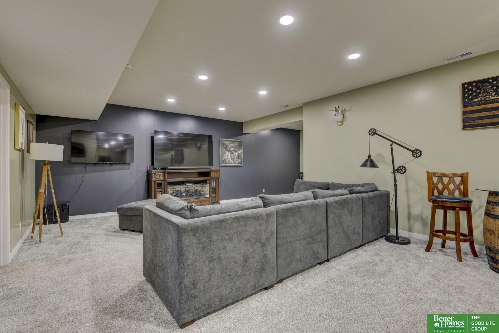 2978 Ravae Lane