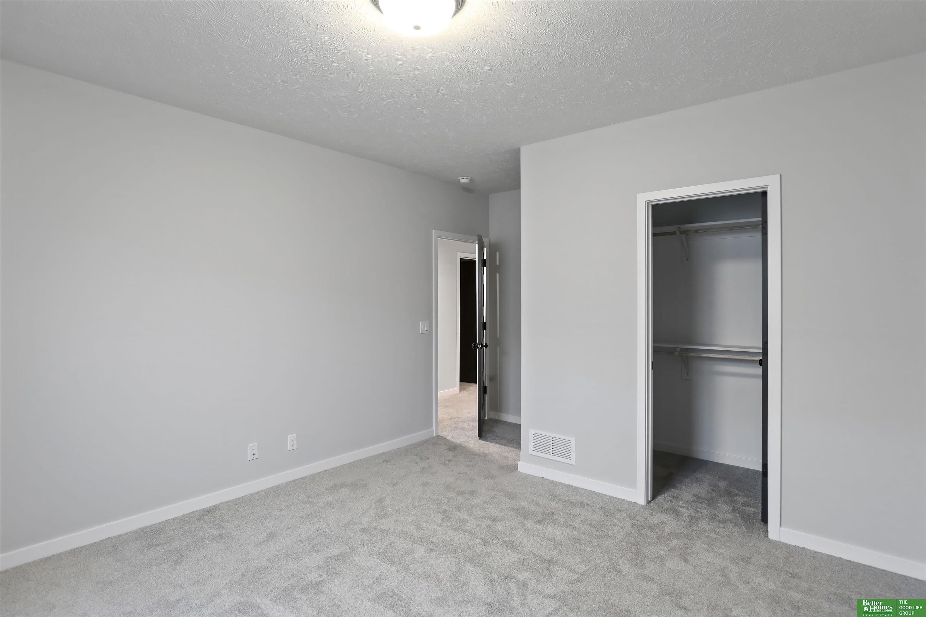 11606 S 116th Street
