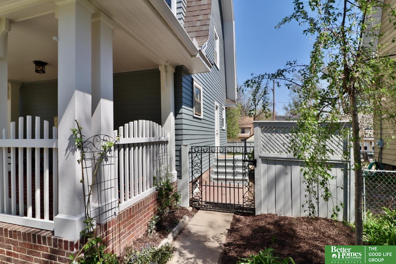 307 S 50th Avenue