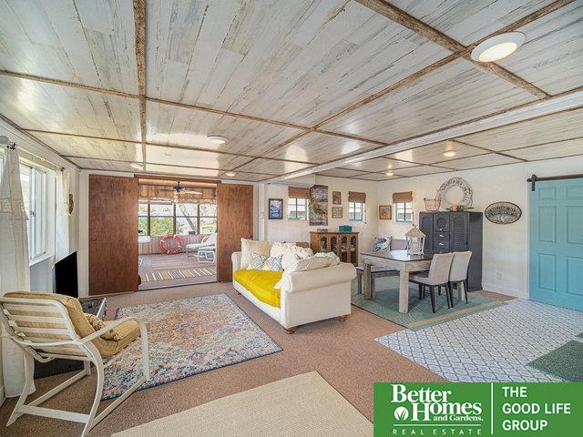 32401 E Lake Park Drive
