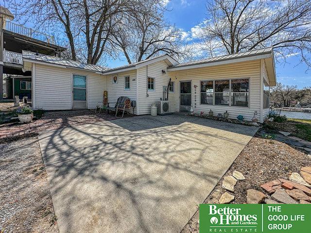 32401 E Lake Park Drive