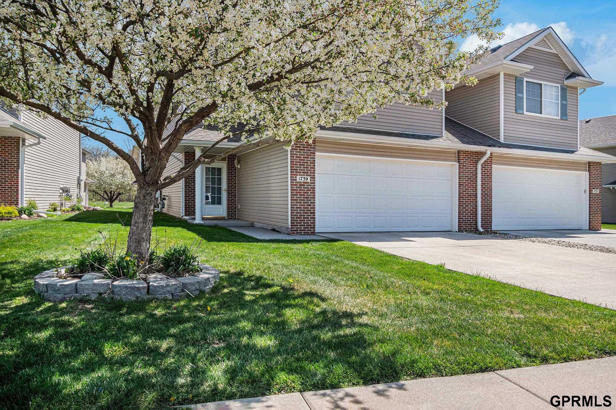 1739 N 175th Court