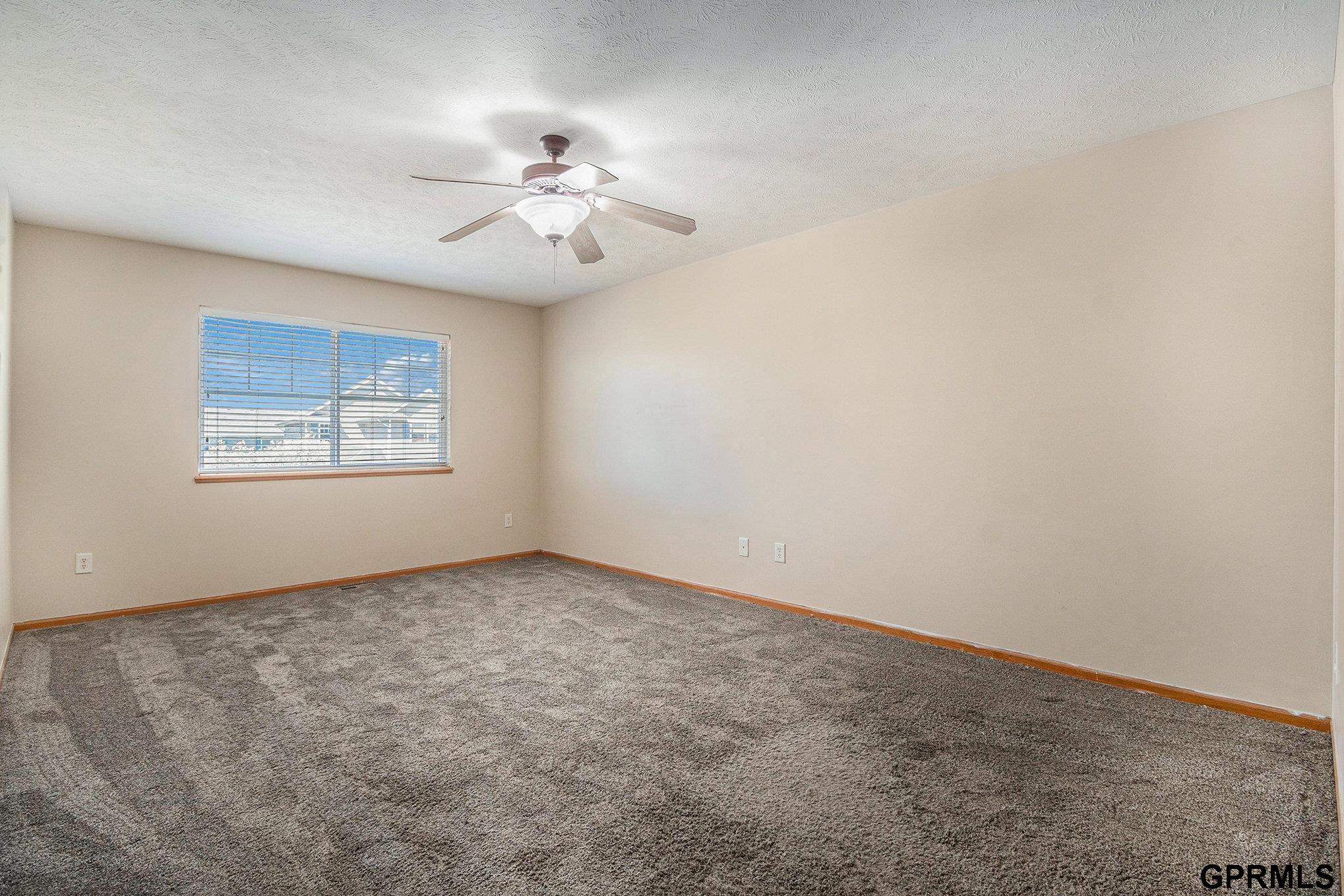 1739 N 175th Court