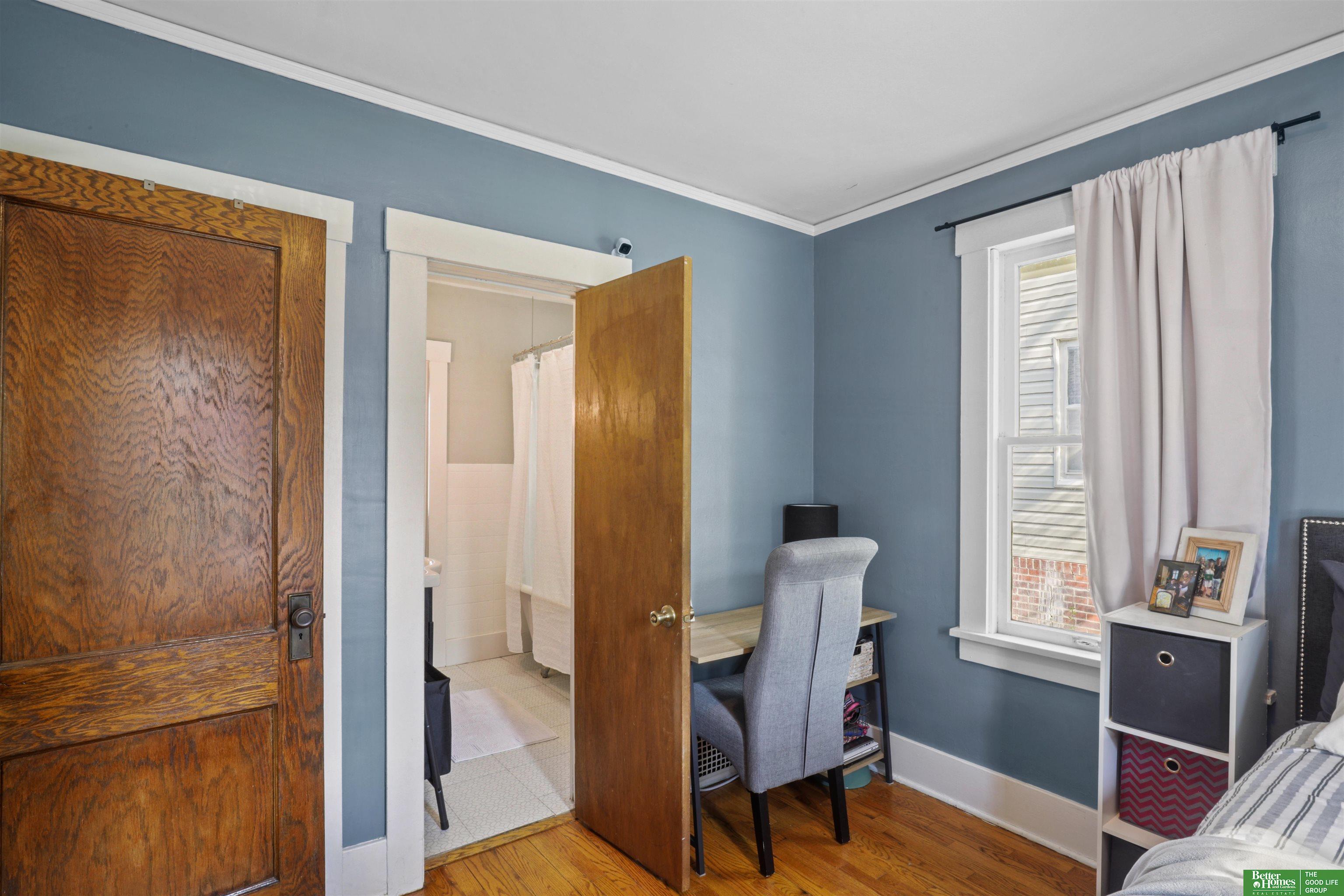 2032 N 49th Street