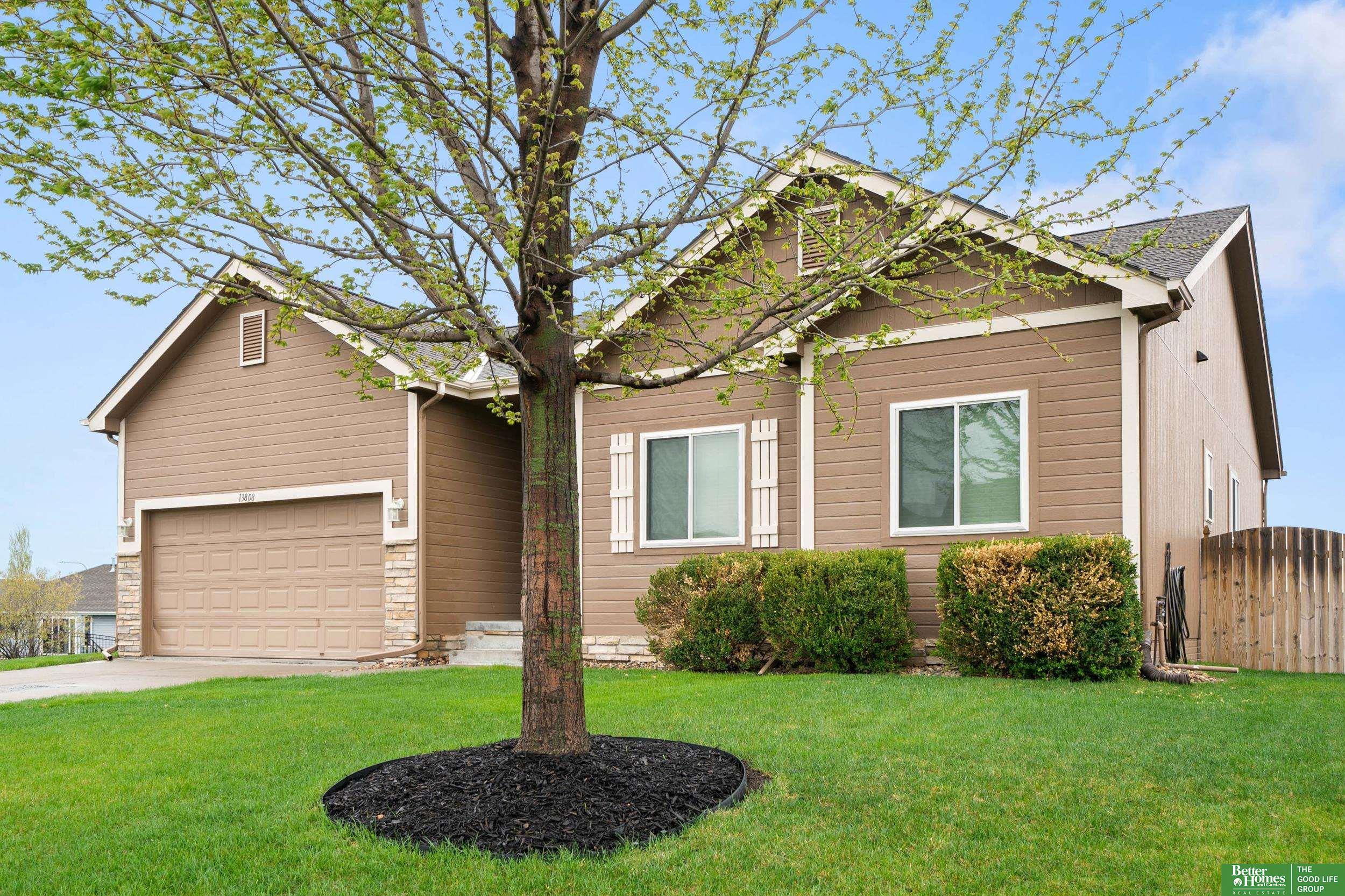 13808 Clearwater Drive