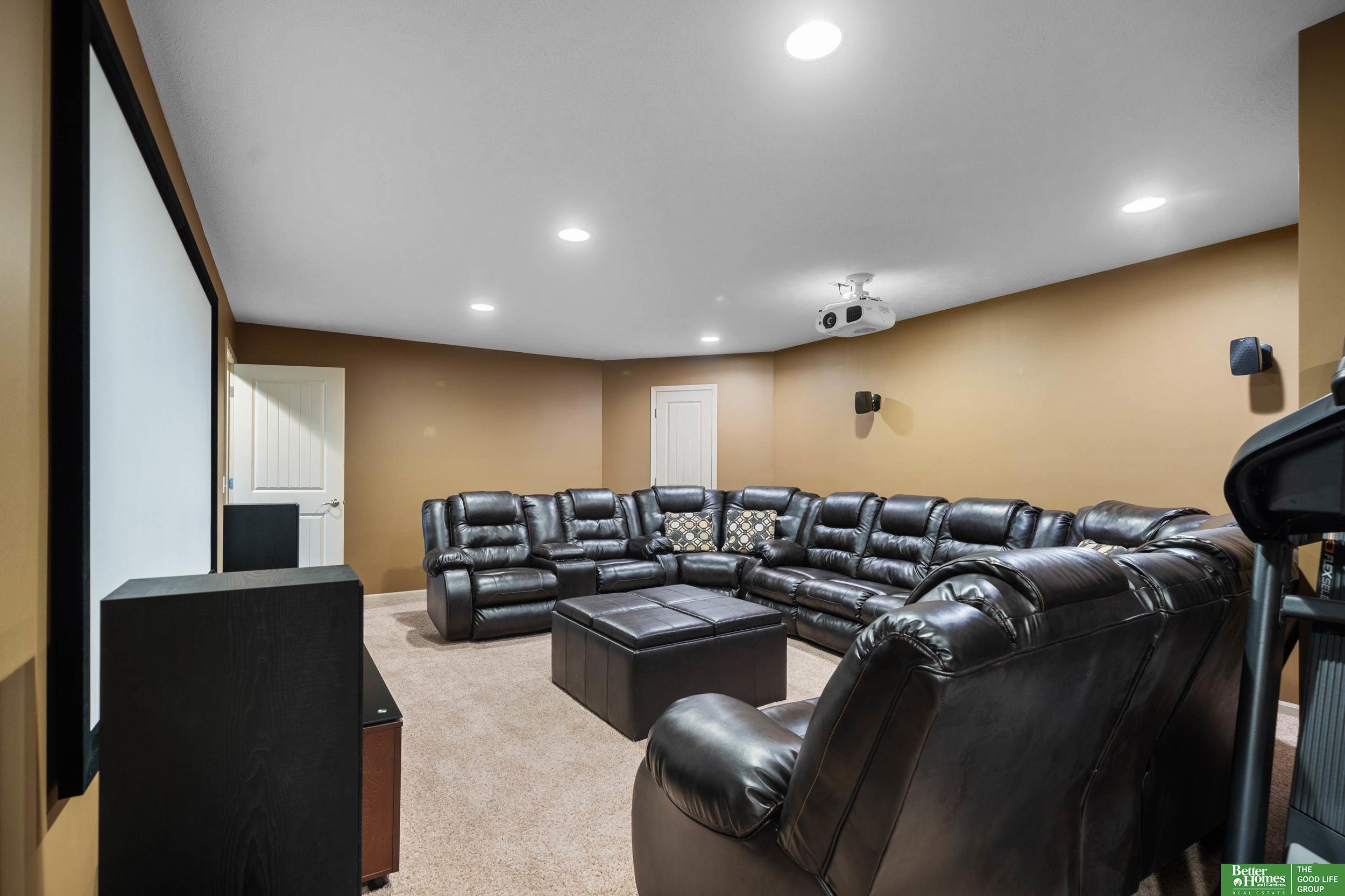 13808 Clearwater Drive