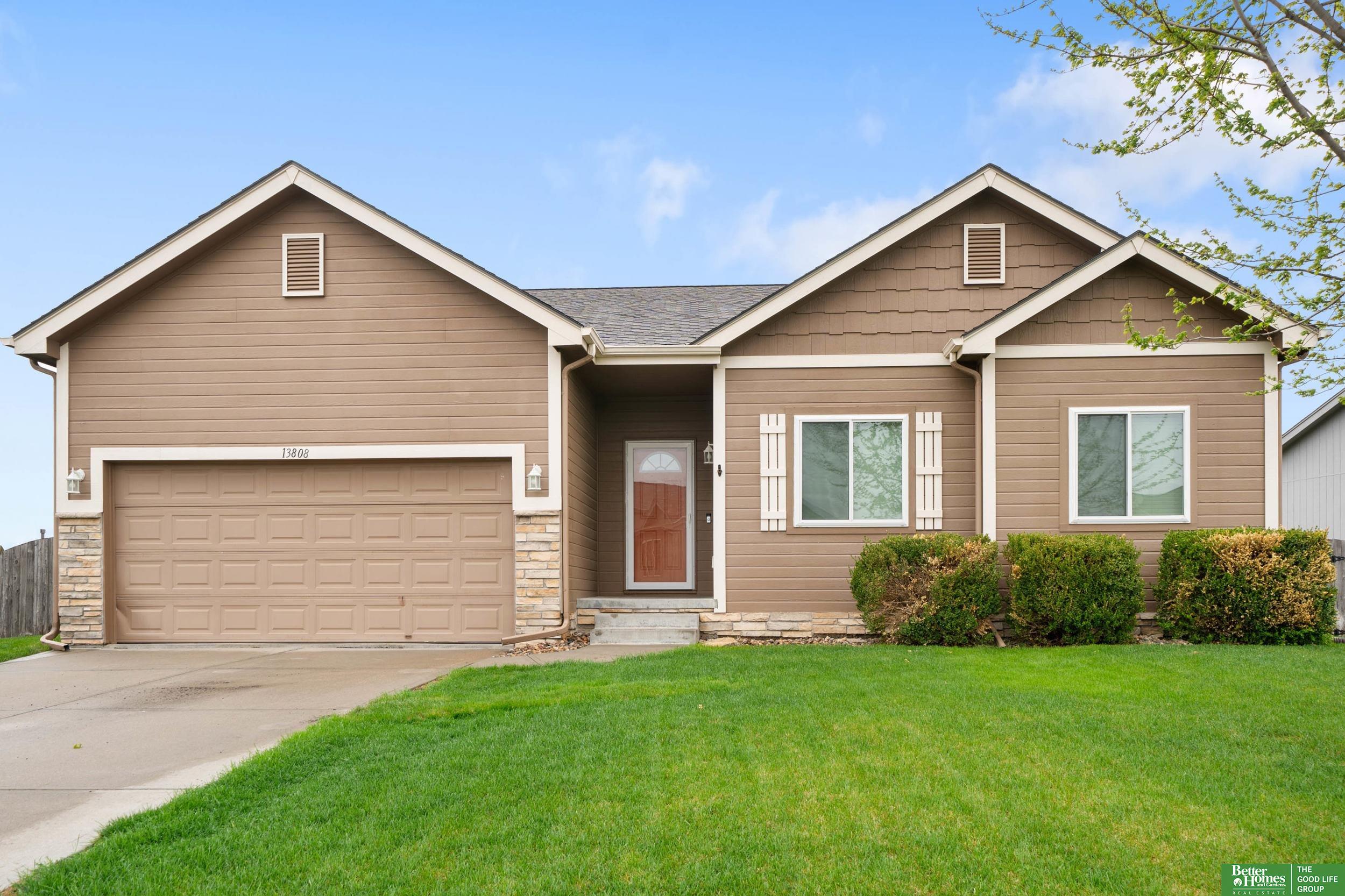 13808 Clearwater Drive