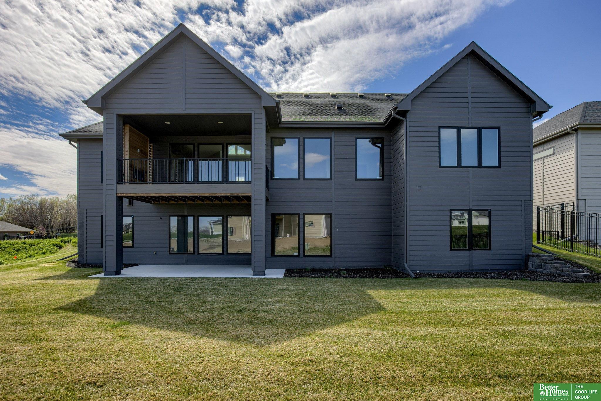3337 S 212th Avenue