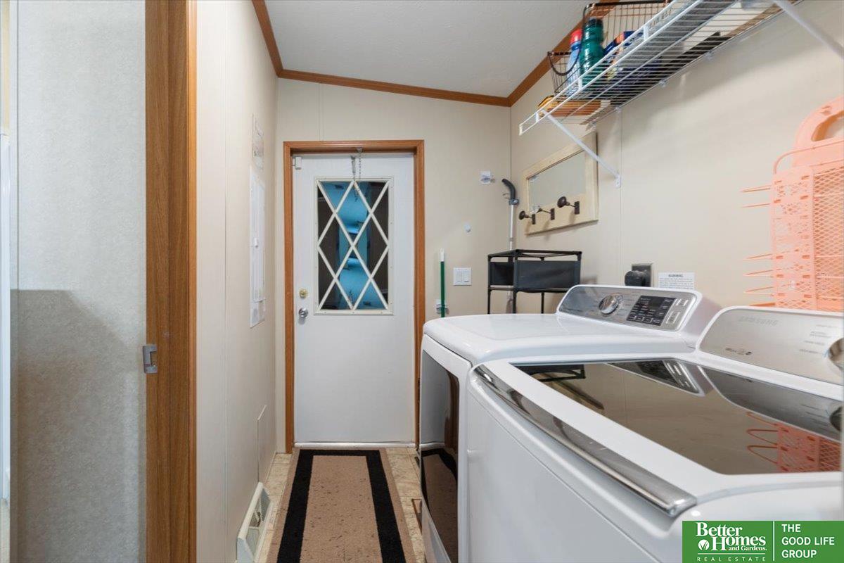 330 N 40 Street