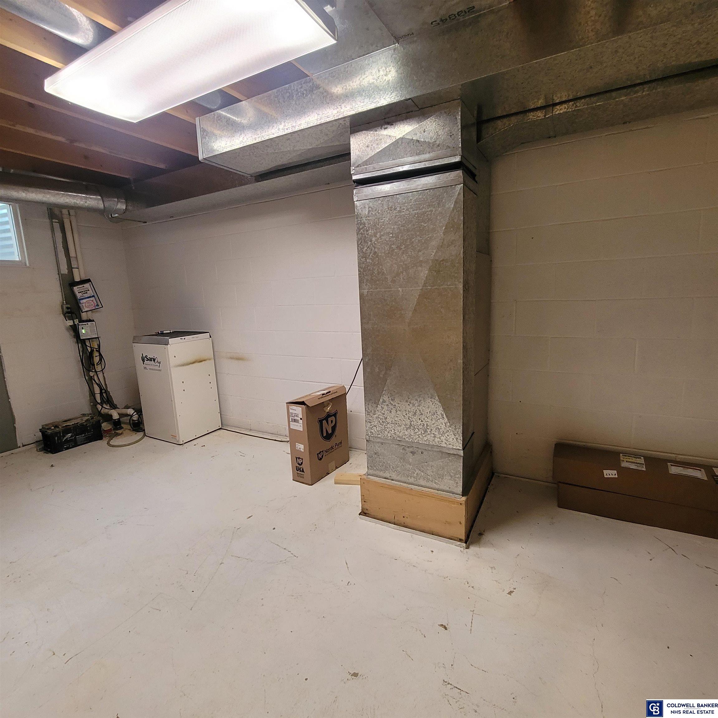 919 E 2nd Street