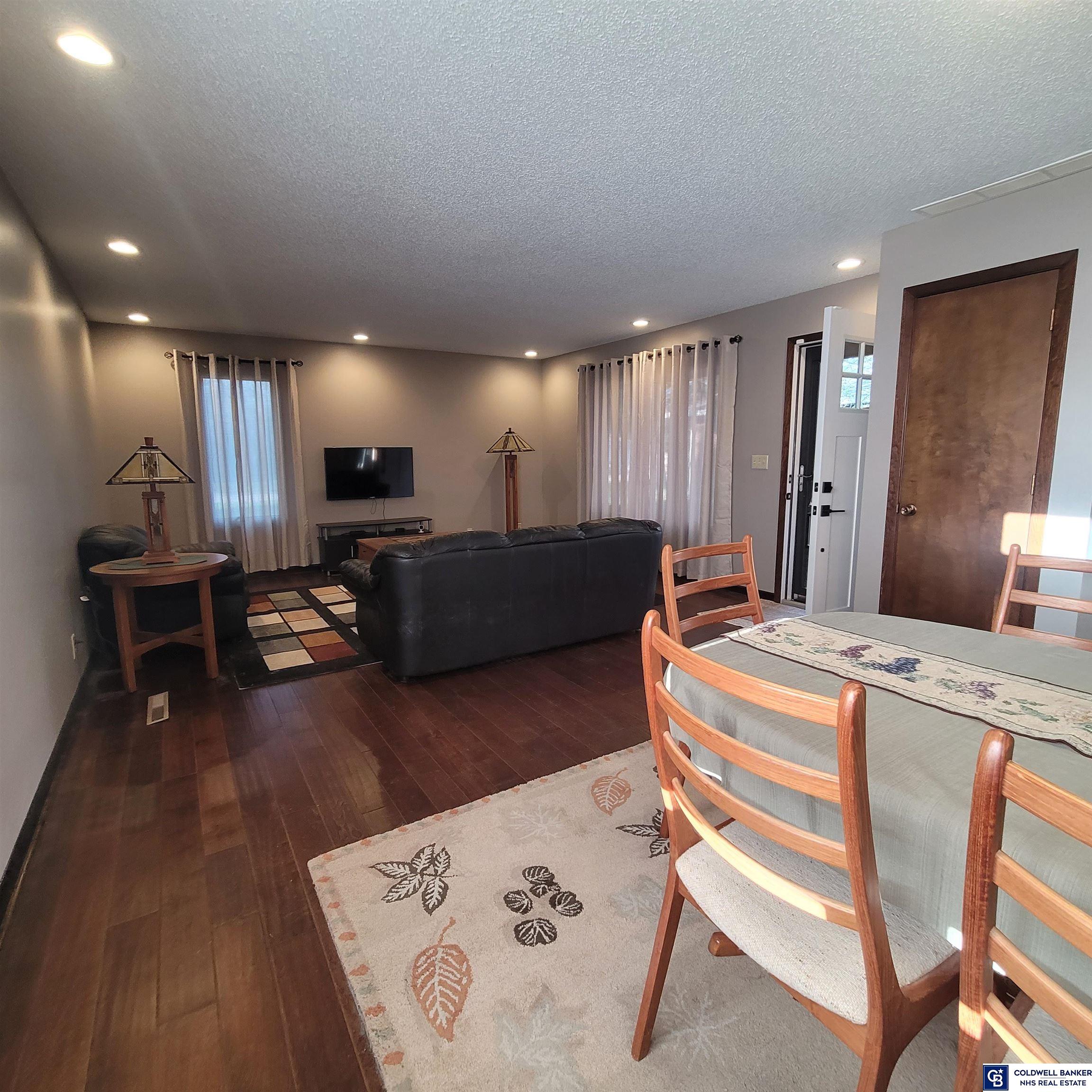 919 E 2nd Street