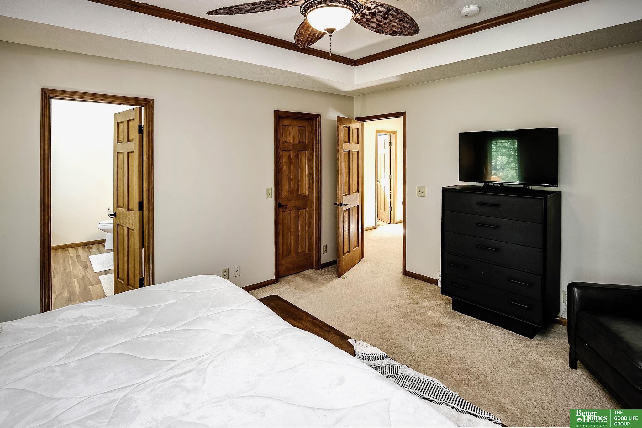 4312 Hike Circle
