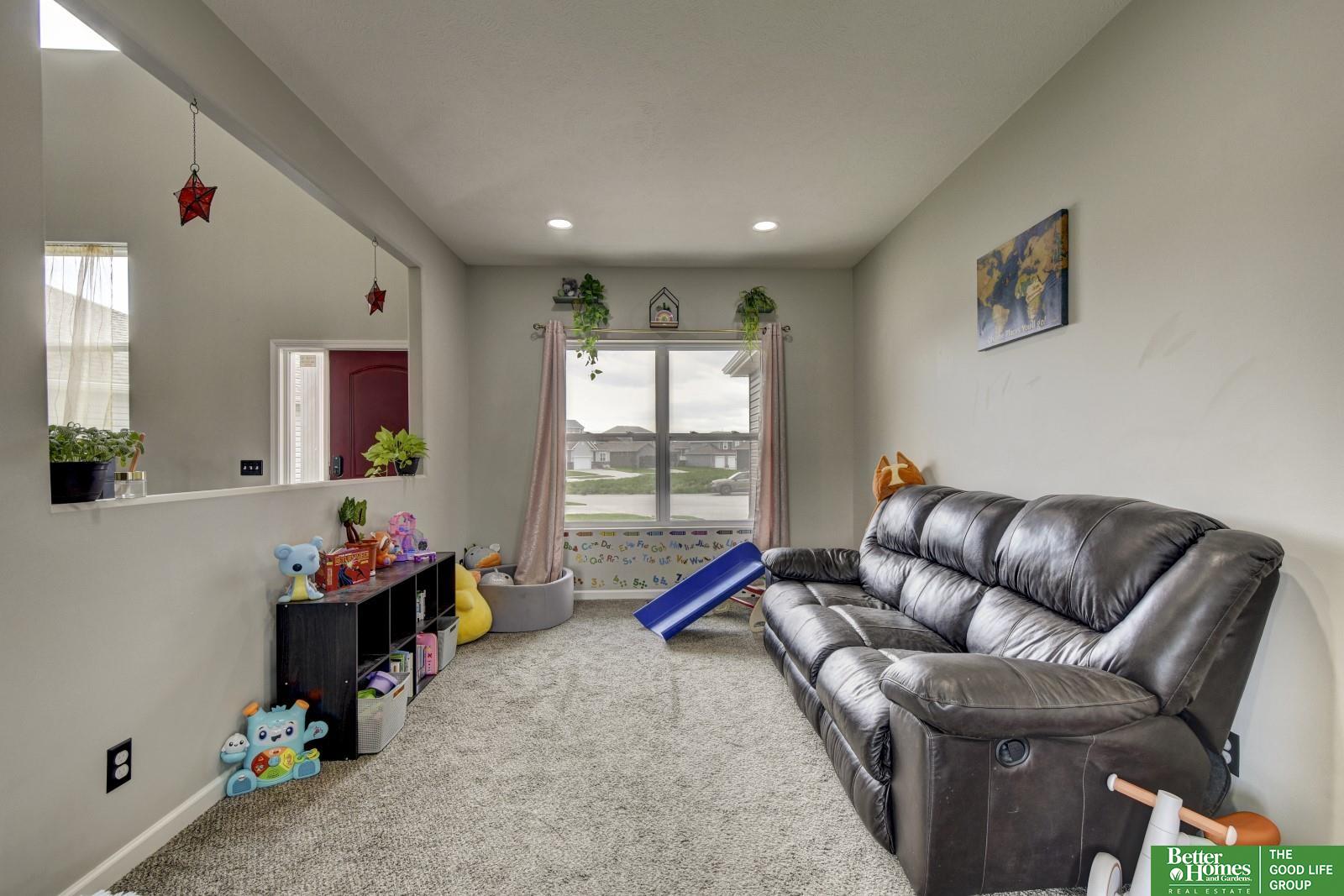 12811 S 51 Circle