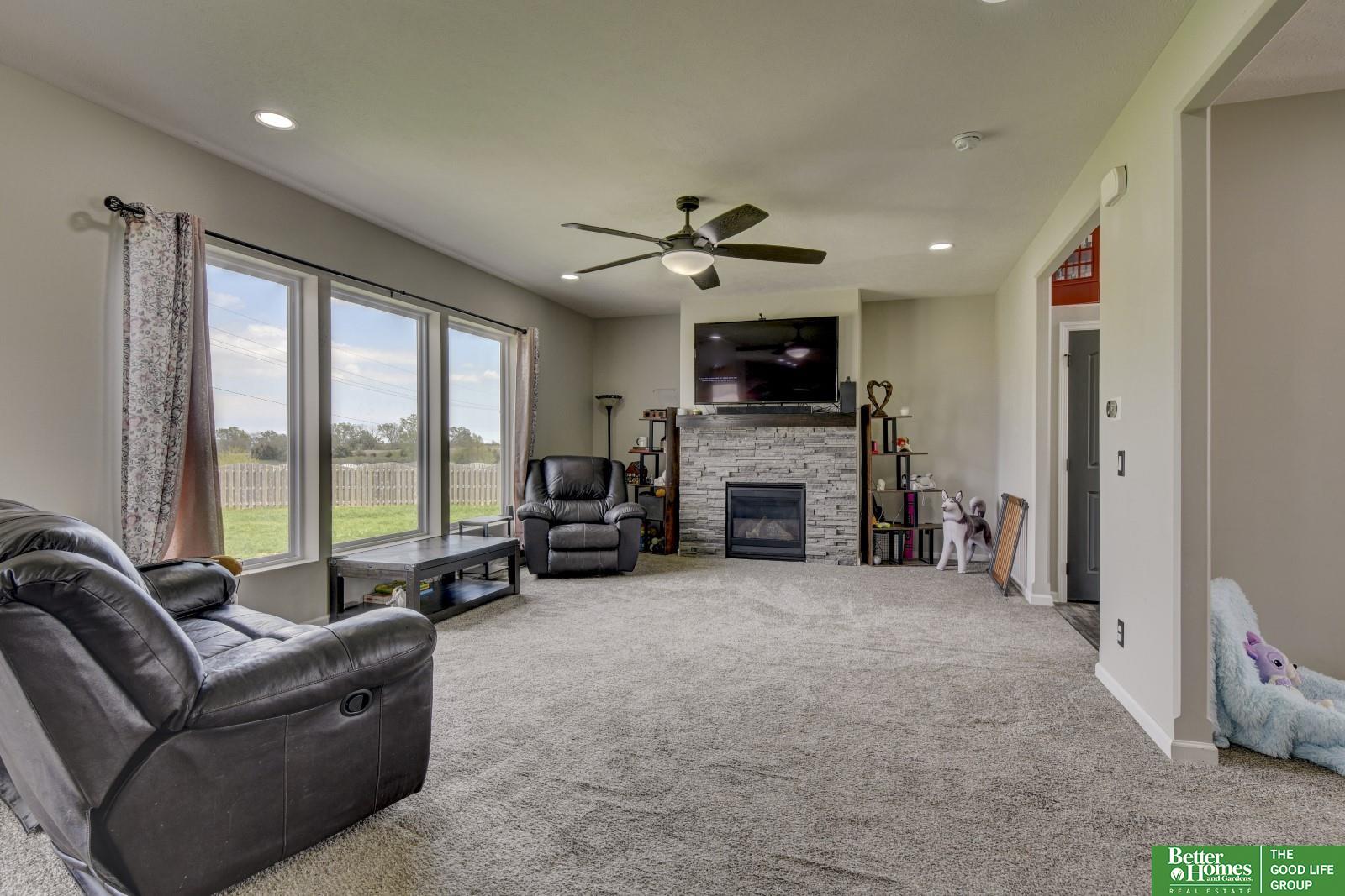 12811 S 51 Circle