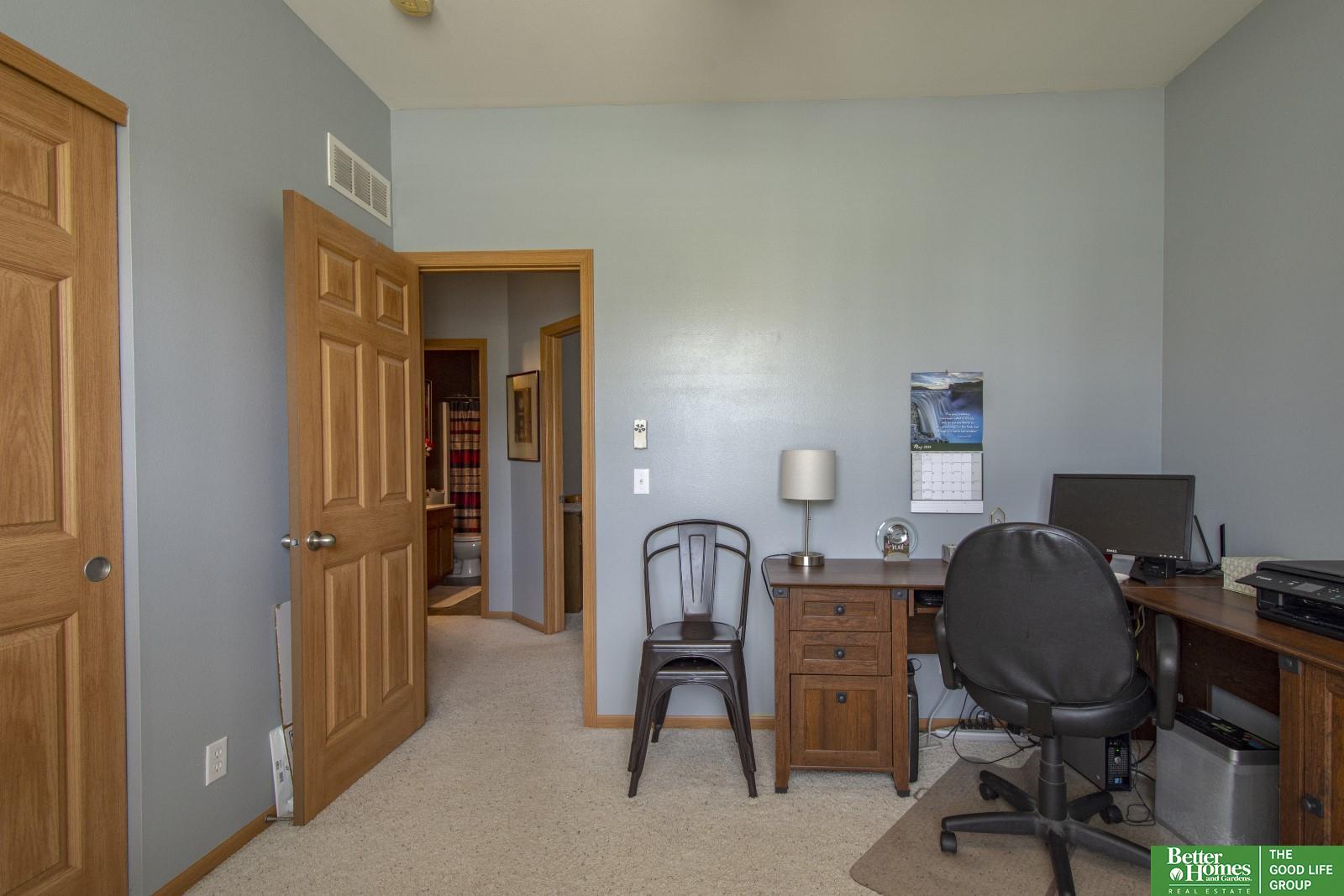 2907 N 168th Avenue