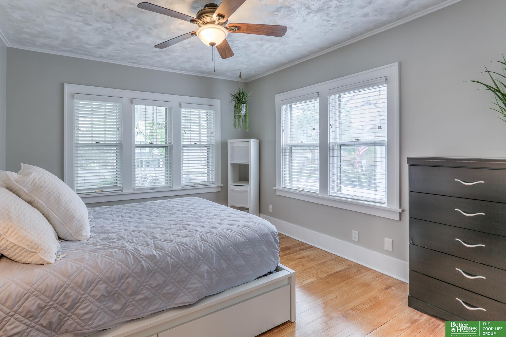 2048 N 49th Street