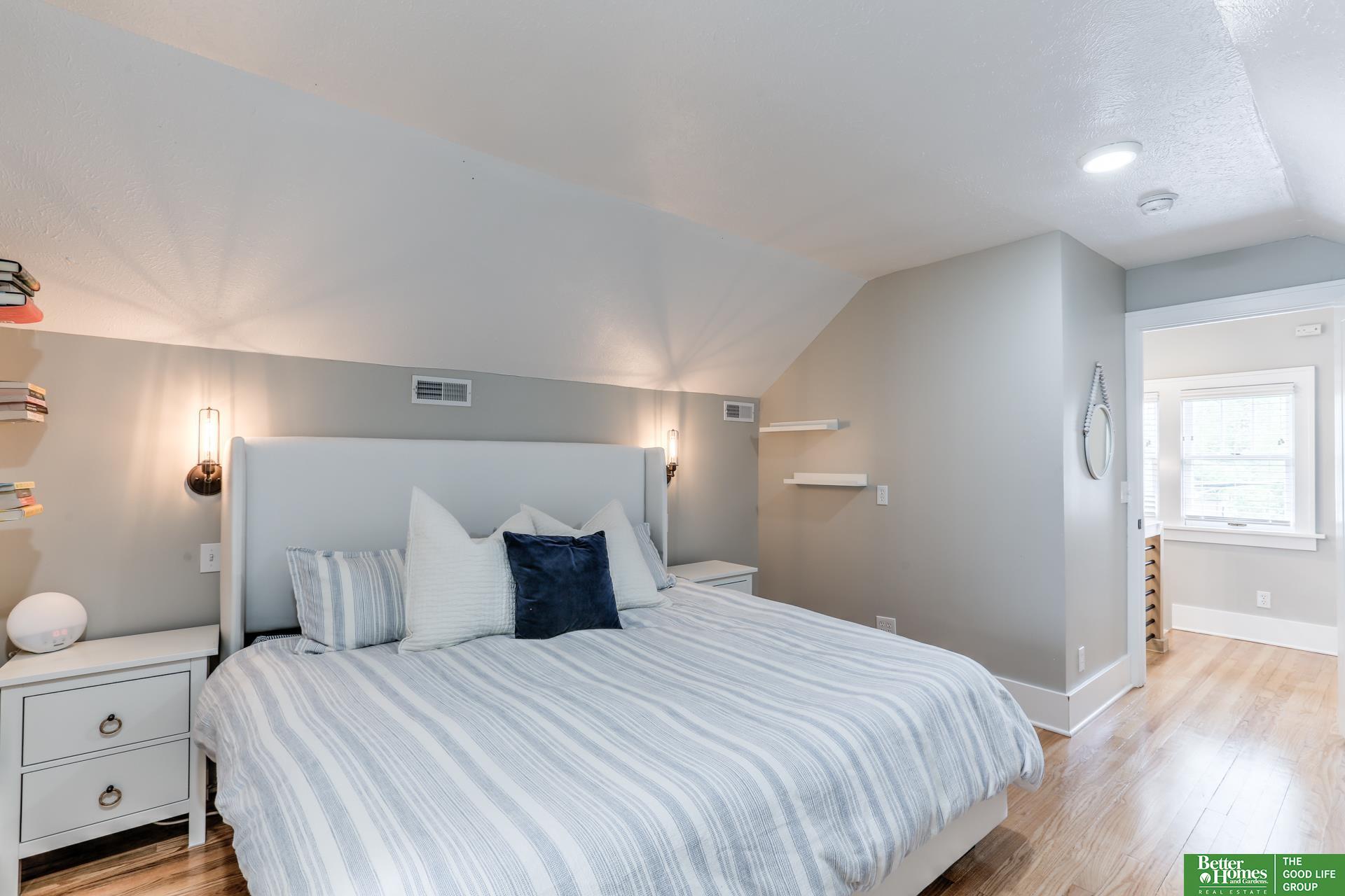 2048 N 49th Street