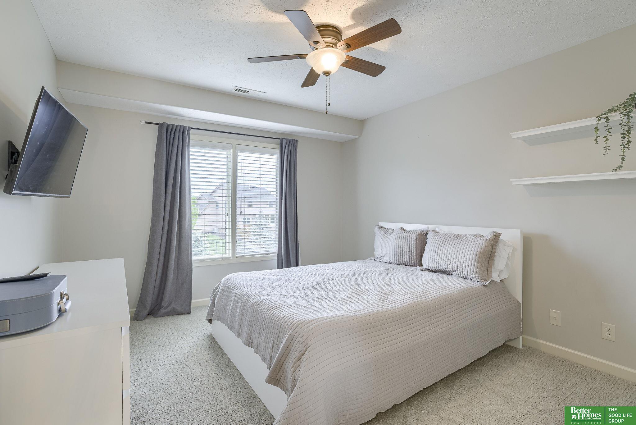 8010 Azule Circle