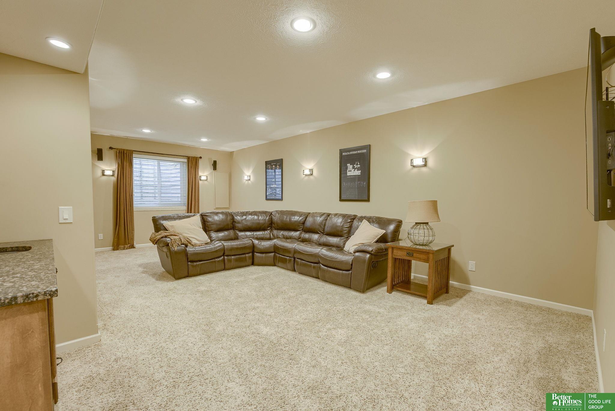 8010 Azule Circle