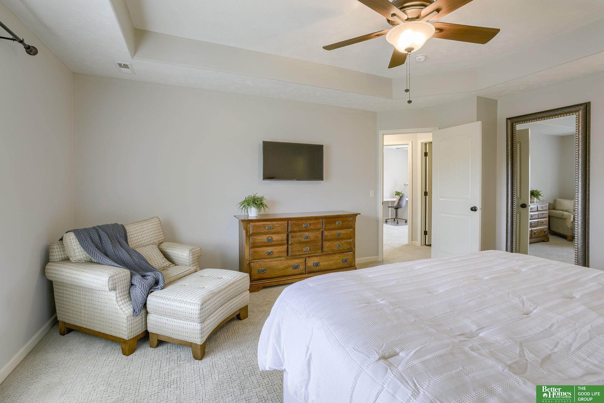 8010 Azule Circle