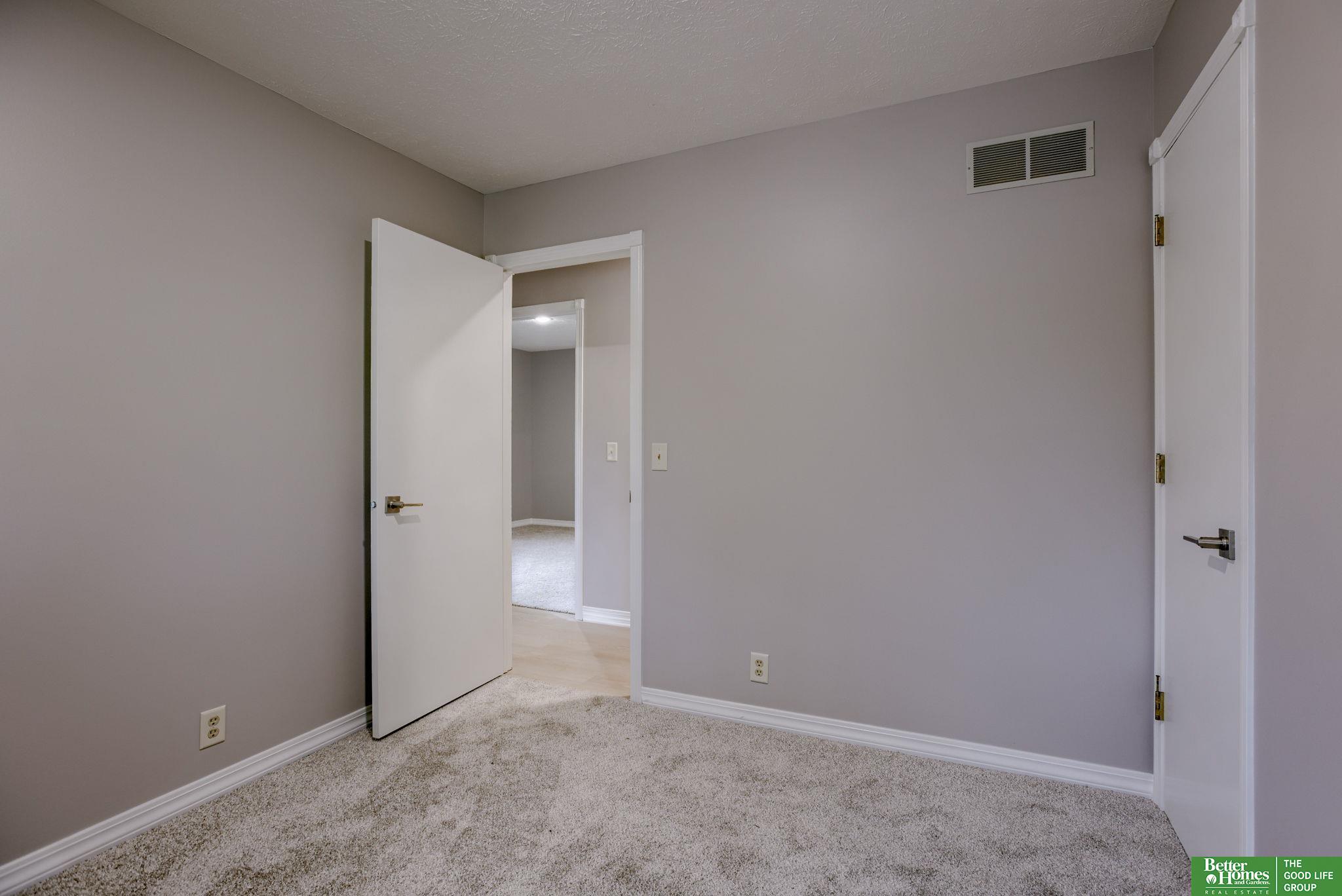 2606 N 127th Street