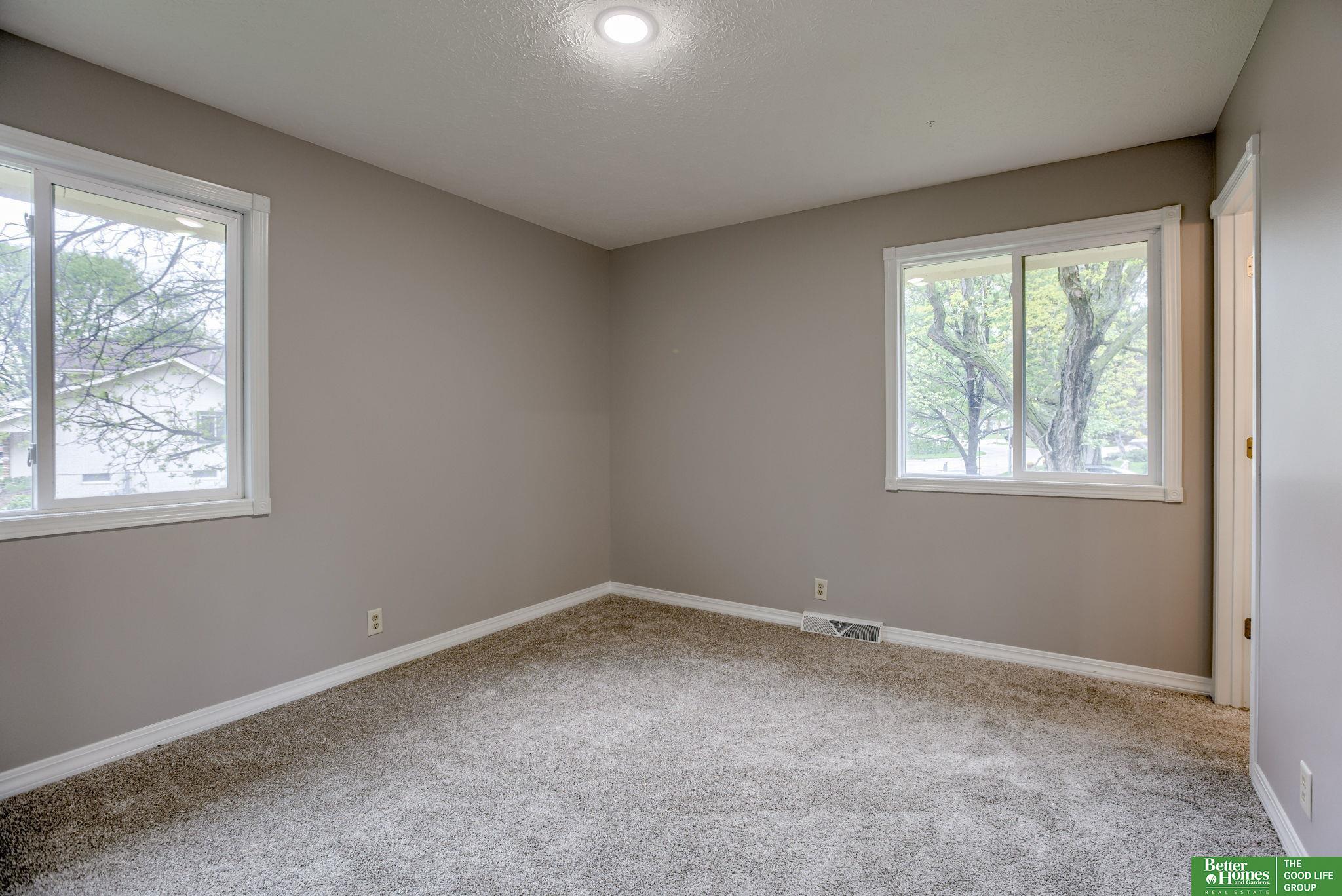 2606 N 127th Street