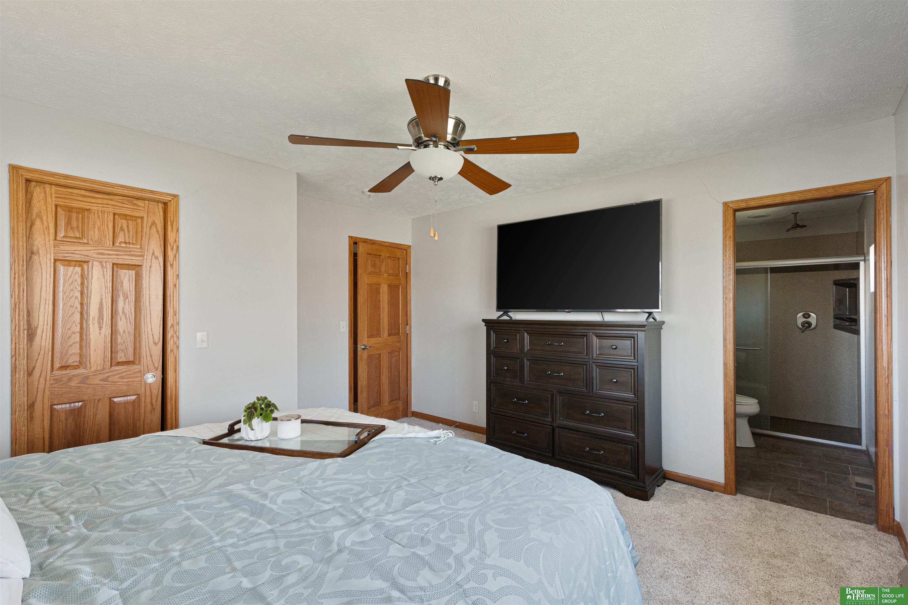 11504 S 182 Circle
